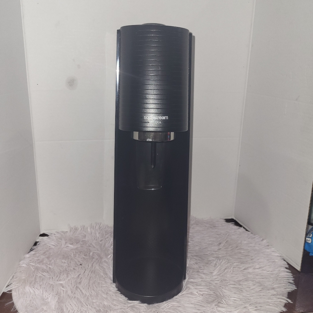 SodaStream Terra Sparkling Water Maker With Empty Co2 NO BOTTLE See Pictures